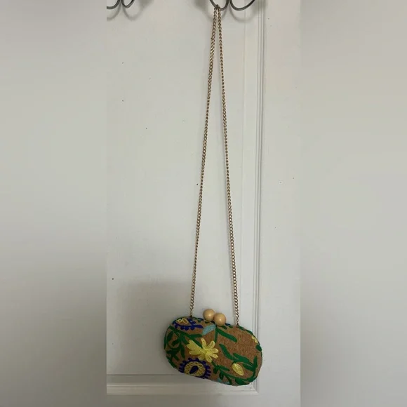 Embroidered Floral Cork Crossbody/Clutch Bag in Brown and Green - Picture 4 of 7